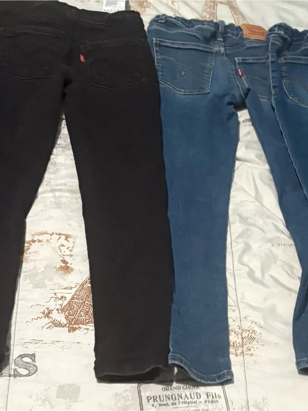 Girls' Levi’s Jeans Bundle - and t-shirt bundle size 7